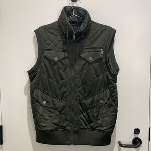 New Sean John Forest Green vest with zipper hood